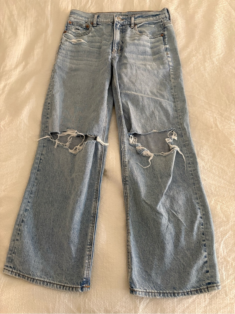 American Eagle Short Light Blue Distressed Wide-Leg Women's Jeans